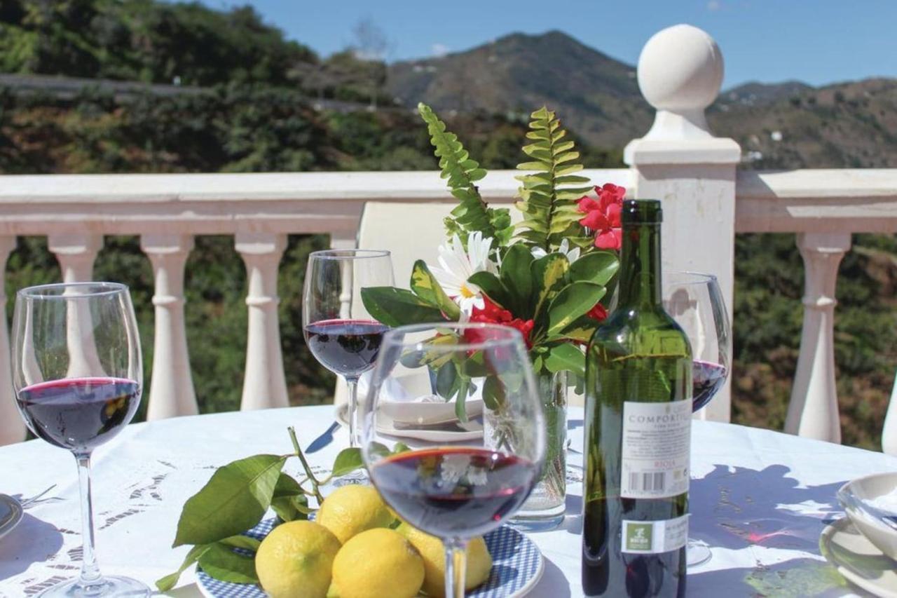Fuentezuelas Pool Villa Sayalonga エクステリア 写真