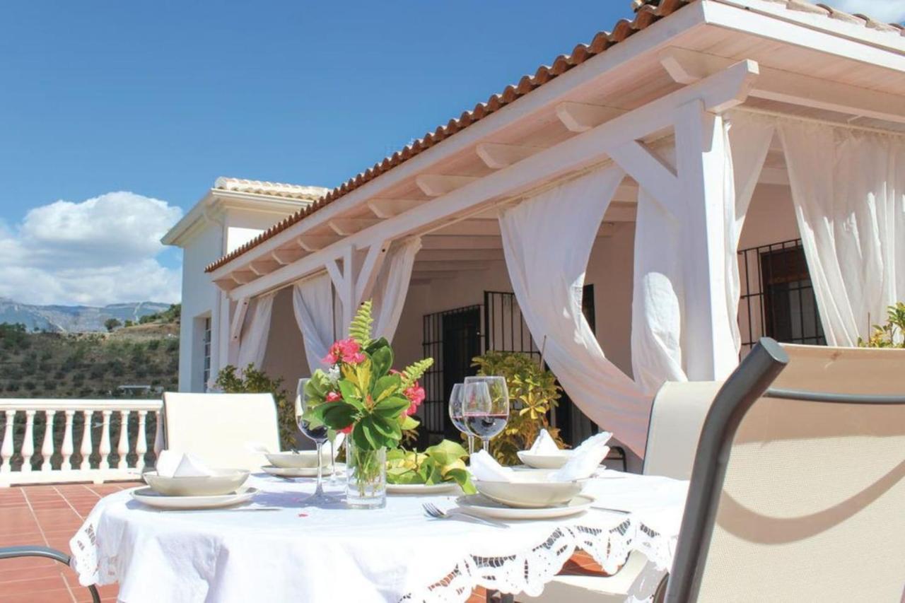 Fuentezuelas Pool Villa Sayalonga エクステリア 写真