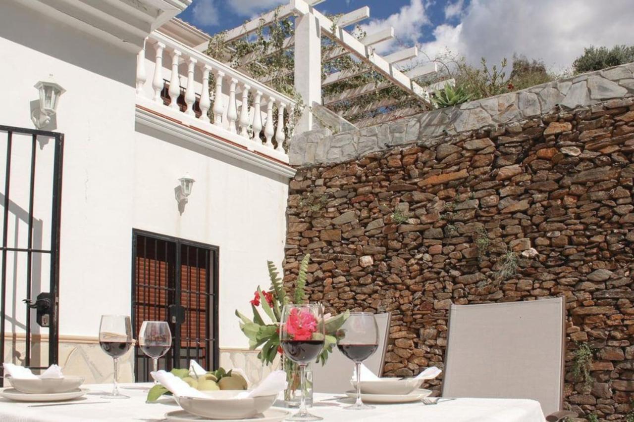 Fuentezuelas Pool Villa Sayalonga エクステリア 写真