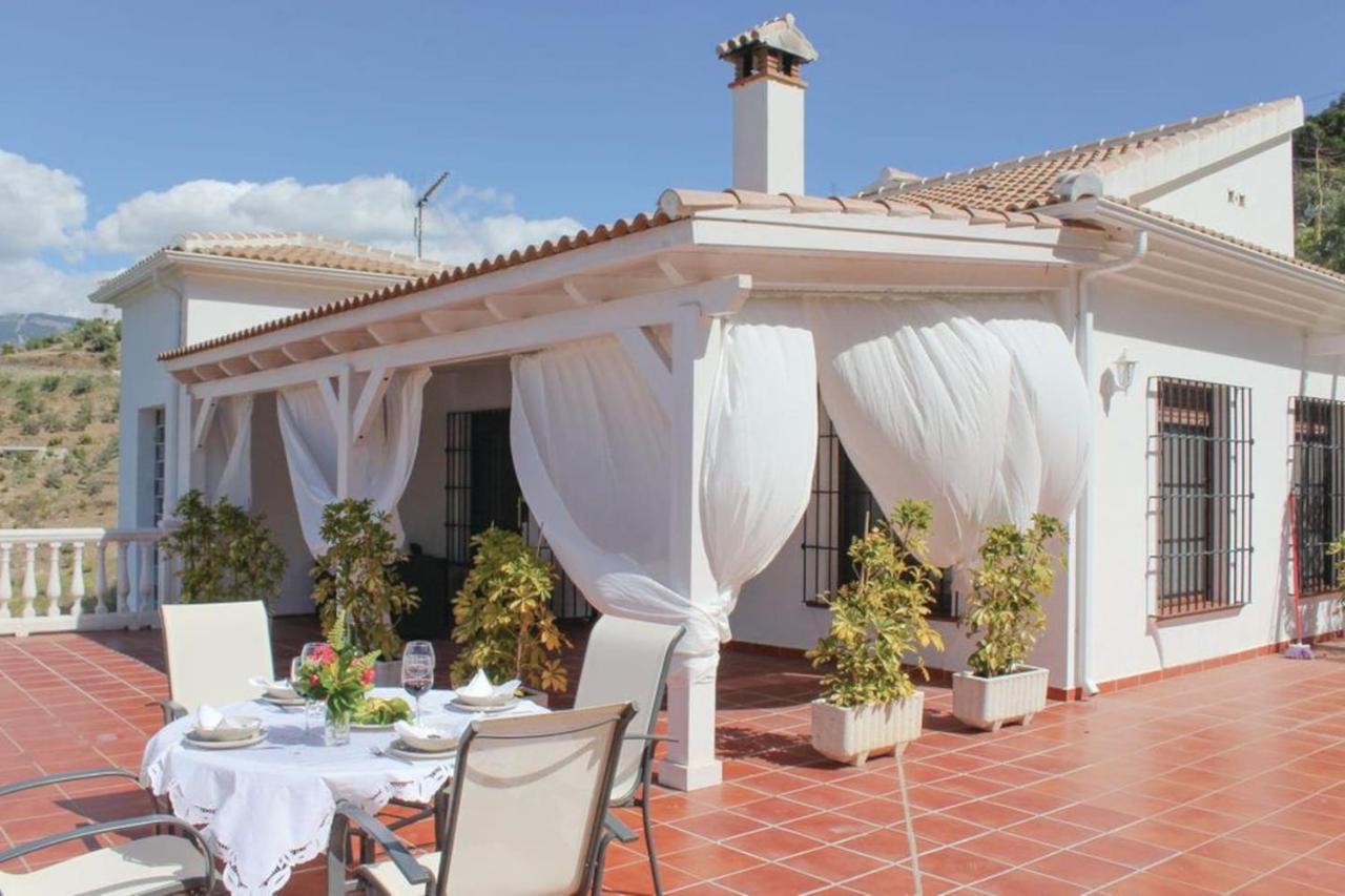 Fuentezuelas Pool Villa Sayalonga エクステリア 写真