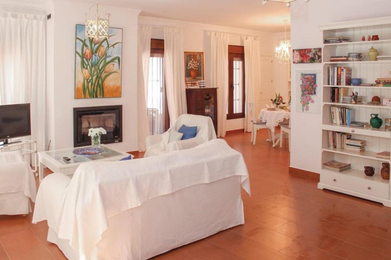 Fuentezuelas Pool Villa Sayalonga エクステリア 写真